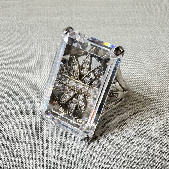 Marie Osmond Simulated Diamond Fashion Ring for QVC - Picture 1 of 15